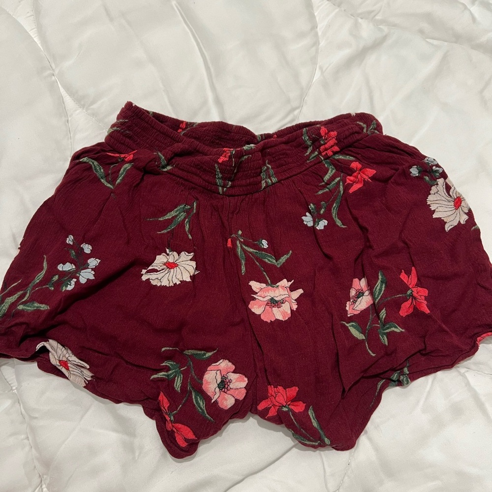Hollister Floral Burgundy Shorts